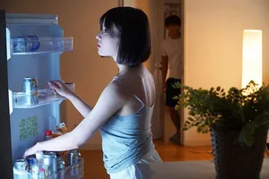 Chị cô vợ cãi nhau với chồng đến nhà em ghệ ở rồi phang luôn người chồng em gái