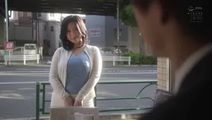 Anh xã yếu không làm lên đỉnh, vợ lên mạng tìm trai trẻ làm tình khỏe